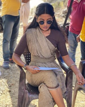 Nivedhithaa Sathish Instagram - Heart is so full, Thank you for all the love! #Thaenpasiyaar 🥺♥️🙏🏾

#CaptainMiller