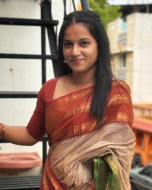 Nivedita Rajappan Instagram - Living My Saree Dreams..!!🌻 

#saree #love #handloom