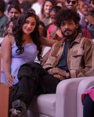 Nixen Instagram - Just follow your heart and keep smiling🤩
Hiiiiii @vishnuvijay_offl na♥️ @im_raveena_daha ♥️
.
📷 @_gopinath_official 
.
.
#supersinger #finale #nixen #nxn