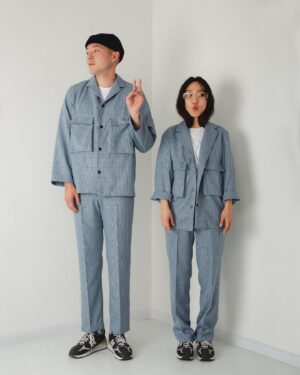Nomin-Erdene Munkhbat Instagram - Ib ni 9.25naas ehleed @offlinestorehere eer uuriin brand boloh The Uncool Club iig launching hiij bainaaa🎉🥳 hamtarj ajillasan designer @tsgykh-daa zunduu bayarlalaaa 🙆🏻‍♀️❤️ zuvhun UNCOOL humuus hudaldaj avaaraii😎 photo by @gzel_gz  bayrlalaaa