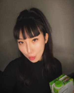 Nomin-Erdene Munkhbat Instagram - Being ur own self is kind of a blur 😔