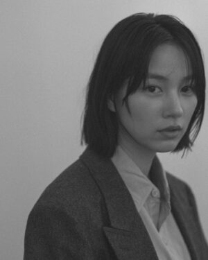 Non Instagram - EDIFICE 30th anniversary🩶

Direction&Photography：TARO MIZUTANI
Videography：REI TAKAJI
Styling：SO MATSUKAWA
Hair：NANAKO AZUMA
Make up：SHIE KANNO
Stone Art：HIROSHI YOSHIDA
Design&Development：IHARAK
Special Thanks：MAGIS JAPAN
Creative Direction：RUI KONNO

#edifice @edifice.jp