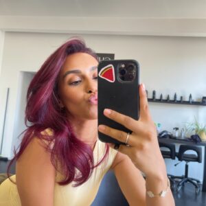 Nora Gharib Instagram - 🍒🍇🌹❣️