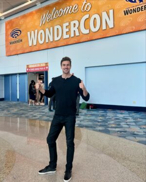 Norbi Novak Instagram - It’s so fun to see people dressed up in incredible  costumes. Having a wonderful time @wondercon