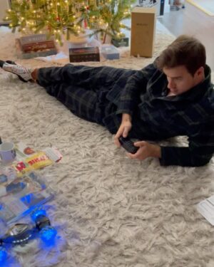 Norbi Novak Instagram - Sending love to everyone this holiday season. Merry Xmas 🎄 I’m grateful to be a kid again today. Thanks to @kriskorzec for making today even more special. Check out the last image 😃 the absolute best gift ever. Although my family is in Hungary and this time we think of the people who are no longer with us. It’s difficult but I am just grateful to have the memory of the love ones and celebrate them and I will cherish them forever.