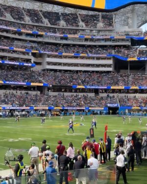 Norbi Novak Instagram - My first american football game ever. It was awesome, what a fun experience. 🏈