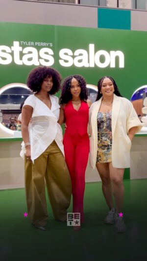 Novi Brown Instagram - OUR GOOD SIS(TAS) 💚 

Only KJ, Novi, and Crystal can look THIS good and radiant before their #BETExperience Meet & Greet! Comment below if you met your fave girlies 🫶🏽⭐️

#BETAwards #BETX