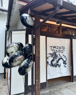Nozomi Hanayagi Instagram - ・
中国発のグローバルブランド 
TRINITE STUDIOの期間限定POP UPに🐼
@trinite_studio 
⁡
チョーカーがセットになってる
このトップスとても可愛かった🙂‍↕️❤️‍🔥
⁡
@sayumi_xy 
お誘いありがとう❤︎
⁡
#trinitestudio