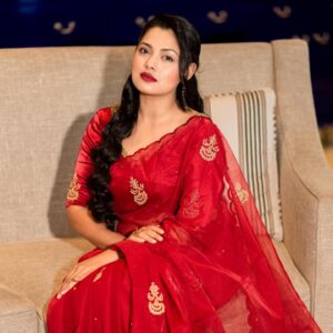 Nusrat Imroz Tisha Instagram - Red always lifts my spirit up!
PC: @zutons_snapshoot 
Saree: @b_a_n_g_a_l 
#tisha #nusratimrosetisha #imrose #redsaree #event