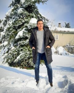 Actor Oğuz Yağcı HD Instagram Photos and Wallpapers January 2021