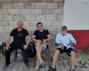 Oğuz Yağcı Instagram - "Hükümet Bey" Sinema filmimizin çekimleri tamamlandı..Mayıs ayında vizyonda olacak filmimiz 20 yıl önce yaşanmış gerçek bir hikayeden esinlenmiş olup bol kahkahalı ve eğlencelidir beklemede kalın.. 😇 Emeği geçen herkese teşekkürler.. #hükümetbeyfilm #Sinema #ufra #gaziantep #halfeti
