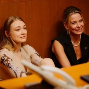 Oksana Akinshina Instagram - Начались съемки " Огненный мальчик "
Режиссёр Надежда Михалкова 
@anikiti4na
@juliavysotskayaofficial 
Денис Косиков 
Александр Устюгов