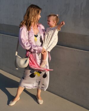 Olesya Rulin Instagram - LACMA   LA golden hour   silk = 🤍🎀🤍