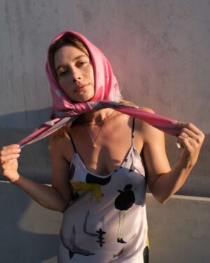 Olesya Rulin Instagram - LACMA   LA golden hour   silk = 🤍🎀🤍