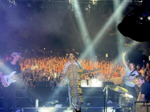 Olivier Couture Instagram - Merci @festivalreleve 🕺🏻
