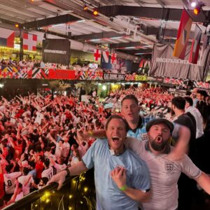 Olly Murs Instagram - Ollie Ollie Ollie oi oi oi 🏴󠁧󠁢󠁥󠁮󠁧󠁿 #itscominghome
