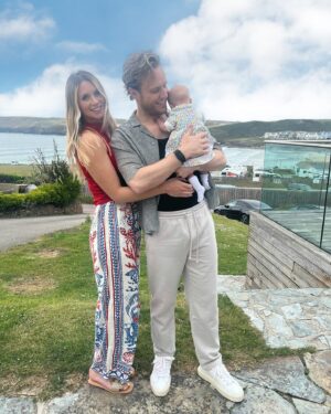 Olly Murs Instagram - I’m in my dad era and tell ya what.. couldn’t be happier! 💛🙌🏻 Happy first holiday with our lil Mads x