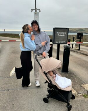 Olly Murs Instagram - I’m in my dad era and tell ya what.. couldn’t be happier! 💛🙌🏻 Happy first holiday with our lil Mads x