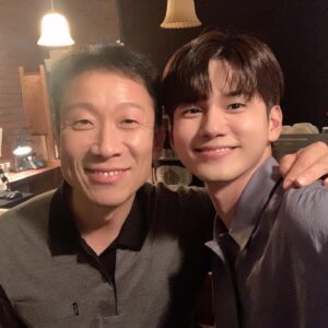 Ong Seong-wu Instagram - 카카오tv 드라마 '커피 한잔 할까요?' 가 끝이 났습니다

촬영을 하고 방영을 하면서도 저에게 큰 울림을 준 작품이었습니다 
이 작품을 통해 많은 가르침을 주셨던 선배님들 그리고 고생하신 스태프분들 진심으로 감사드립니다🙏🏻

마지막으로 '커피 한잔 할까요?'를 사랑해 주신 시청자분들과 위로에게 감사드립니다
여러분들 모두가 저에게는 박석 사장님 같은 분들입니다!!
앞으로 더 좋은 모습으로 찾아뵙겠습니다