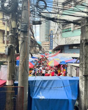 Ongina Instagram - A few memories I wanted to share from the Philippines! 
(Excited to go back in January 2025 for a truly amazing trip - if you’d like to join us, go to ongina.net for more info!)

1. Divisoria Market 
2. Taking it all in (I haven’t been since I was young!)
3. Inihaw!  OMG SO GOOD!
4. Pearlito @pearlito_maslog and I about to buy some FRADA! 😝 
5. Just showing how busy it is at the market!
6. Interview with the queens before Drag Revolution Manila!
7. Divisoria sign.
8. Supporting Rampa @rampadragclub and they announced me as someone else 😂 
9. For the fashion people - you can get Celine and Coach in one at the market 
10. With the beautiful @corazonfilipinas 🥰