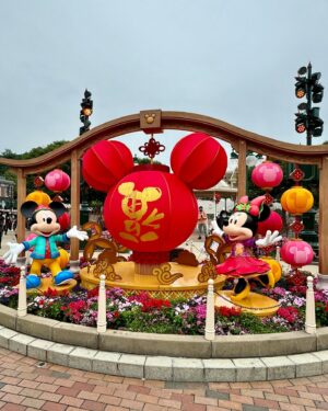 Ongina Instagram - Before I start posting Manila photos and there’s already plenty from just the last 36 hours, I wanted to post my trip to @disneyland Hong Kong.  This was our last full day there and so happy to have seen it! 

They don’t do ghost so the Haunted Mansion was called Mystic Manor and it was actually really really good! 

There was a Filipino section for It’s A Small World and it was so good!!!! 

Overall the trip was amazing.  Sadly had to leave early because of my knees and back but I needed to take a nap before our last dinner together!  Photos coming up!
