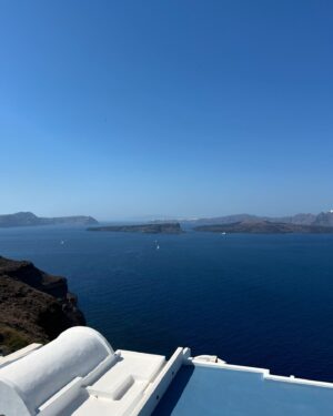 Oriana Marzoli Instagram - Amazing views at @astarte_suites 🇬🇷