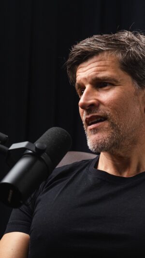 Osher Günsberg Instagram - It’s important to reflect on our deaths from time to time; it helps us remember what truly matters.

New Straight Talk with @osher_gunsberg is out now.

Search for Straight Talk with Mark Bouris wherever you get your podcasts, or check the link in the bio to listen now.