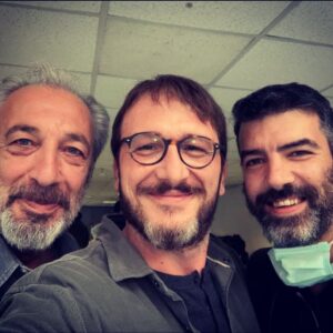 Osman Sonant Instagram - İki harika yönetmen,bir sıcak kafa @mertbaykal @turagay