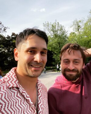 Otar Saralidze Instagram - Too good to be true.Never give up on your dreams though.Thank You cosmic Powers for that moment. Thank you Kieran . You are true  inspiration.Blessings and much success❤️ 
Speaking of …new Episode of succession is out Today! It’ll blow your minds…
#kieranculkin #amazing #nevergiveup #greatful