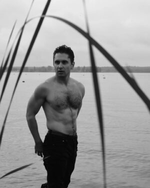 Otar Saralidze Instagram - My friend and a wonderful photographer @wanda.sz  decided to check out the the local lake and snap some pics of me in the water. Here is a glimpse of a black and white. No filters, no makeup . Just me and her pure talent. 
Last pic represents the reality my dears. 🦌 ❤
Still 🇺🇦 in my heart
@dreamteam_agencja_aktorska