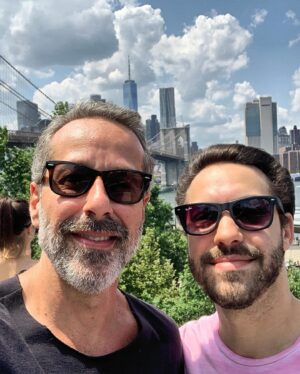 Otávio Martins Instagram - #tbt de quando a gente morava em Washington e pegava um busão pra ir a New York. Que verão incrível! #summerinny