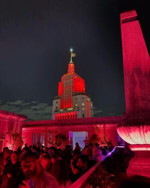 Otávio Martins Instagram - Ainda não tínhamos visitado o rooftop do Martinelli, em SP. Seja como arquitetura ou como vista, é muito bonito e impressionante. Se puder, vale a visita. #martinelli #goptun