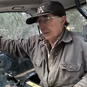 Otto Kilcher Instagram - Mobile home! Did ya see the videos on YouTube? 

#kilcher #kilcherhomestead #ottokilcher #kilchercountry #cabinmove #alaskathings