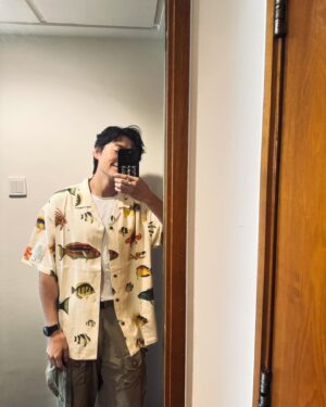 Owen Cheung Instagram - 來到佛山也收到新衫☺️ 
魚魚魚魚魚魚魚魚魚