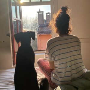 Özge Özpirinçci Instagram - kaliteli bi gün oldu ha kızım? 🖤🐾