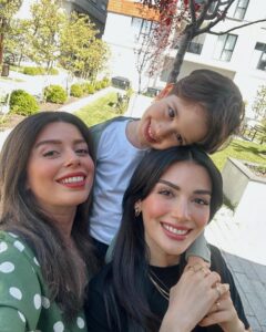 Actress Özge Yağız HD Instagram Photos and Wallpapers July 2024