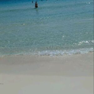 PL Cloutier Instagram - Ça fait des années que je viens en vacances au Mexique et je n'avais jamais vu la plage de Cancun aussi belle!! Wadawow!!! 🤩🤩🤩

📸 @mlle_jess_