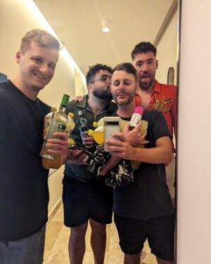 PL Cloutier Instagram - Février dump de famille, d'amis, de Marcelo, et de boisson.