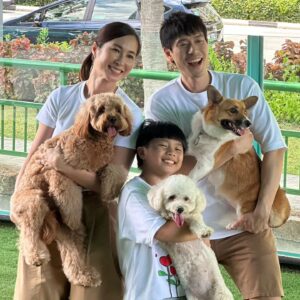Paige Chua Instagram - One of the things I love about my job is that it brings me new experiences, people and awakens me to the kinds of love I didn't know i am capable of. 

Another chapter closed and my existence enriched. 🥰 

Thanks for joining us at #fureveryours 
#宠他还是爱我