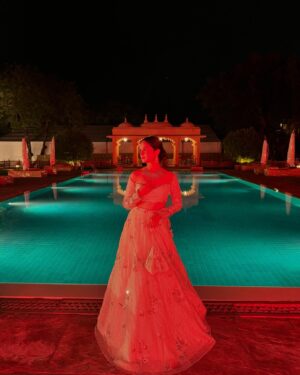 Palak Sindhwani Instagram - Weekend Photo dump : Wedding edition!❤️✨👯‍♀️ 🧿
.
.

#weddingdiaries #ootd #wedding #travel #instadaily #instalove #explore #palaksindhwani #blessed