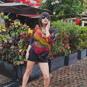 Pamela Chup Instagram - Les deseo un amor de esos que te besa en la frente, te enamora el alma y te cuida el corazón.