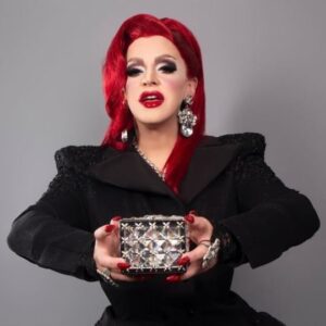 Pandora Boxx Instagram - 💄✨ On this episode of On the Rocks, drag is not a crime! We welcome Drag Race alum and drag superstar @pandoraboxx to spill the tea on her childhood, getting into the drag biz, behind the scenes of All Stars, and her new hit dance album, BOXX! Joined by guest co-host @jordanjayro and your favorite host with the sassy most, Alexander Rodriguez! 🎤💃
@alexanderisonair @ontherocksonair

#OnTheRocks #PandoraBoxx #DragRace #DragQueen #DragIsNotACrime #AllStars #DanceAlbum #BOXX #BehindTheScenes #DragBiz #LGBTQ #QueerCulture #SassyHost #Podcast #JordanJayro #AlexanderRodriguez #DragSuperstar #MustListen