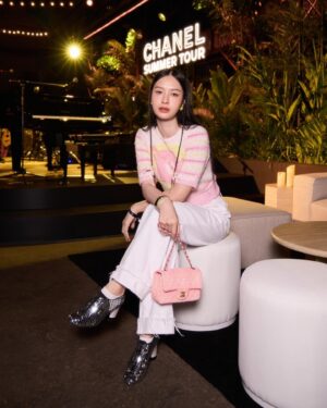 Pansa Vosbein Instagram - 🩷🌙

#CHANEL 
#CHANELSummerTour