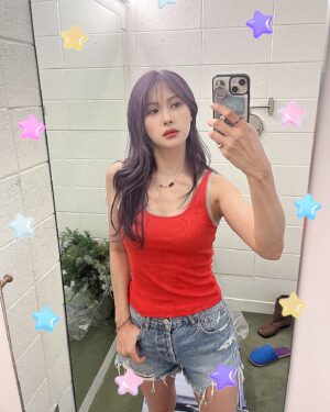 Park Gyu-ri Instagram - 며칠 전이 전생처럼 느껴진다☄️...💥