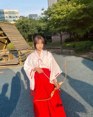 Park Gyu-ri Instagram - 이누야사 금강 체험
#오늘의덕후