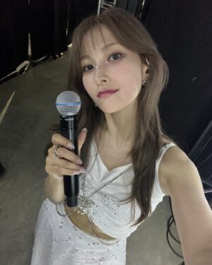Park Gyu-ri Instagram - #KARASIA 도쿄 마지막 날!
☺️🙏🏻..ずっと愛してるカラ❤

#KARA