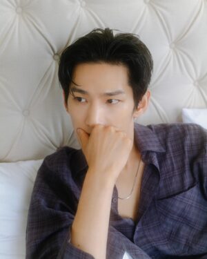 Park Hyeong-seop Instagram - 📸🎞️

@antweekly