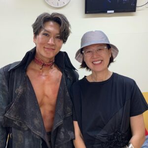 Park Mi-sun Instagram - 와  진짜  잘할거라고  예상은  했지만  이정도일 줄이야 !!!!! 
.
정말  노래  연기  깜짝  놀랄 정도로  규현이가  완벽하게  해서  보는 내내  감탄을  계속  했어요 
.
뮤지컬  #프랑켄슈타인  창작극이라는디  노래도  정말  좋고  무대도  대박이고 ,  우리나라  뮤지컬이  정말  세계적 수준  맞네요 
.
#박은태  배우님  이 번에  처음  봤는데  완전  팬  됐어요  ㅎㅎㅎ  최고 !!! 
.
오랜만에  공연 보러  갔는데  완전 만족 
.
땽큐  규현 ~~