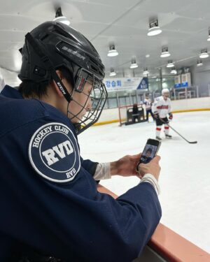 Park Young-woon Instagram - #🏒