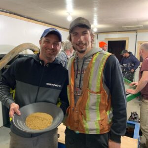 Parker Schnabel Instagram - GoldRush is back tonight- Season 10.